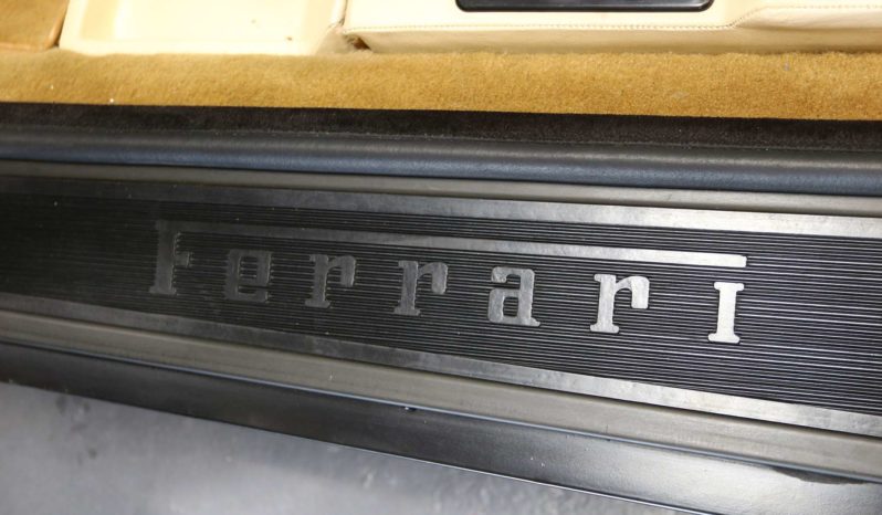 FERRARI TESTAROSSA 5.0L V12 plein