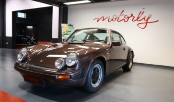 Porsche 911 Carrera 3.0 SC full