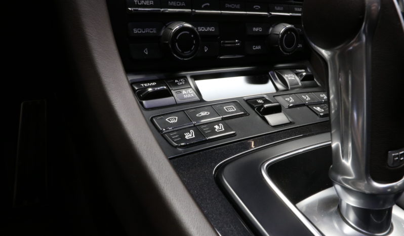 Porsche 911 (991) Turbo S Cabriolet – 560 CH plein