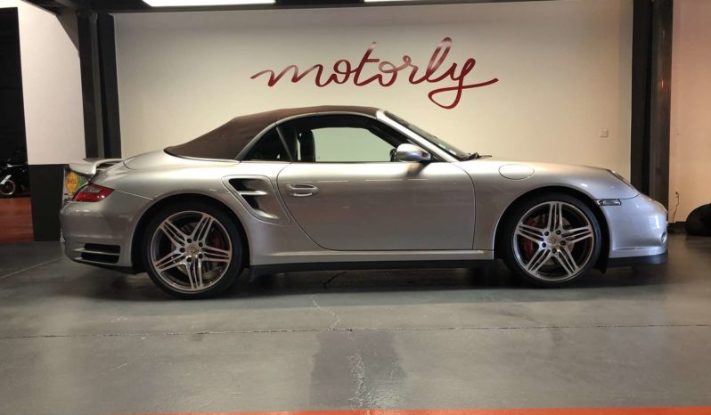 Porsche 911 (997) Turbo Cabriolet – 480 CH plein