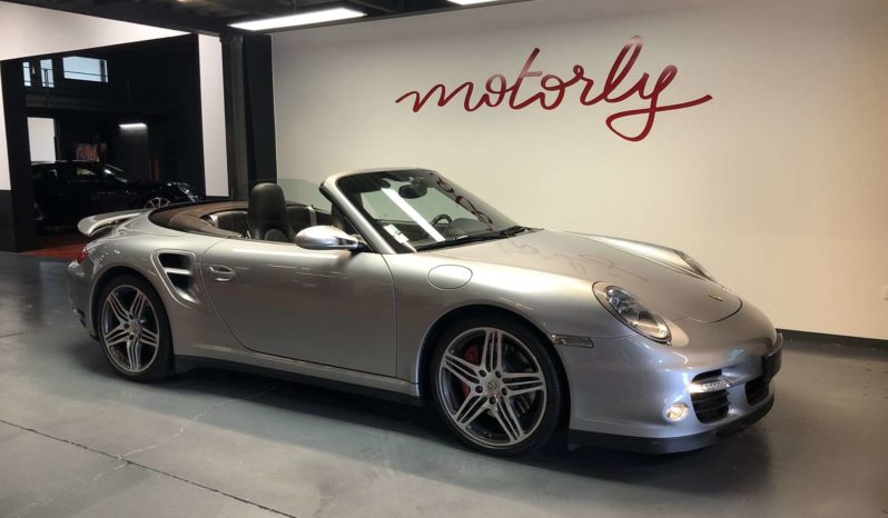 Porsche 911 (997) Turbo Cabriolet – 480 CH plein