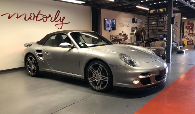 Porsche 911 (997) Turbo Cabriolet – 480 CH plein