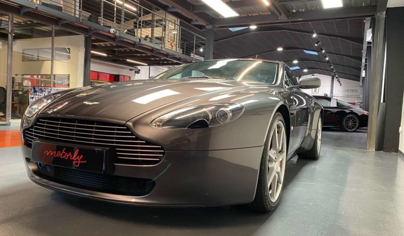 ASTON MARTIN V8 VANTAGE – 4.3 – BVM – 390 CH plein