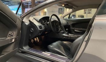 ASTON MARTIN V8 VANTAGE – 4.3 – BVM – 390 CH plein