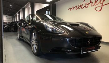 FERRARI CALIFORNIA V8 4.3 – 490 CH plein
