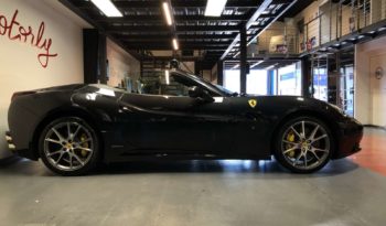 FERRARI CALIFORNIA V8 4.3 – 490 CH plein