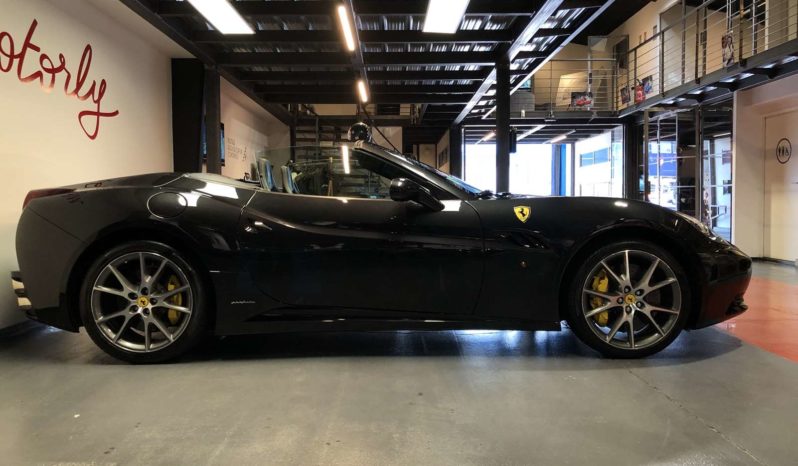 FERRARI CALIFORNIA V8 4.3 – 490 CH plein
