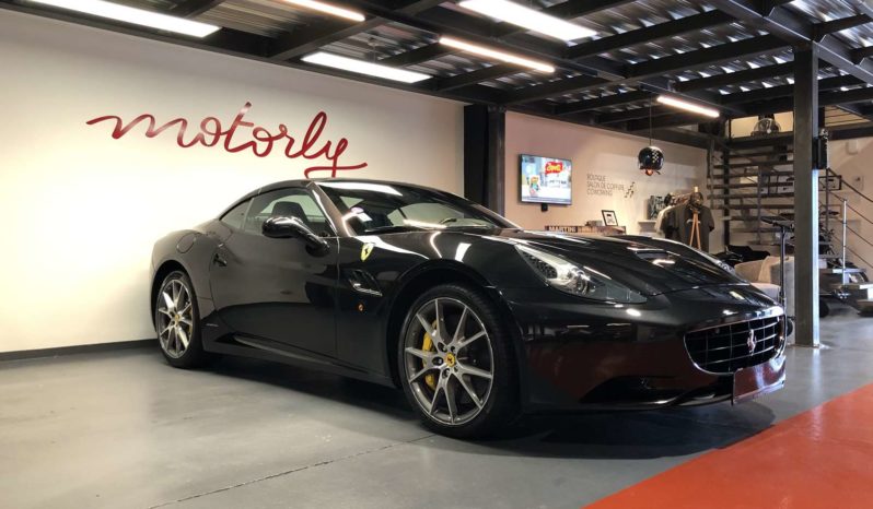 FERRARI CALIFORNIA V8 4.3 – 490 CH plein