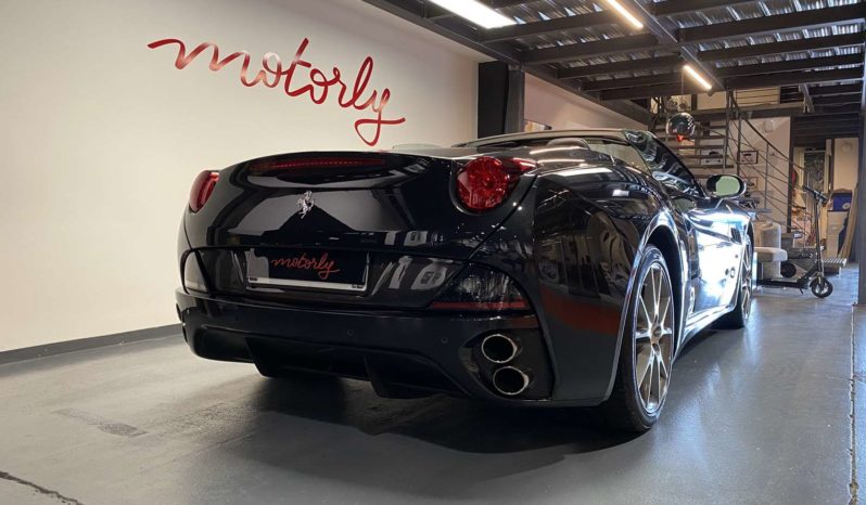 FERRARI CALIFORNIA V8 4.3 – 490 CH plein