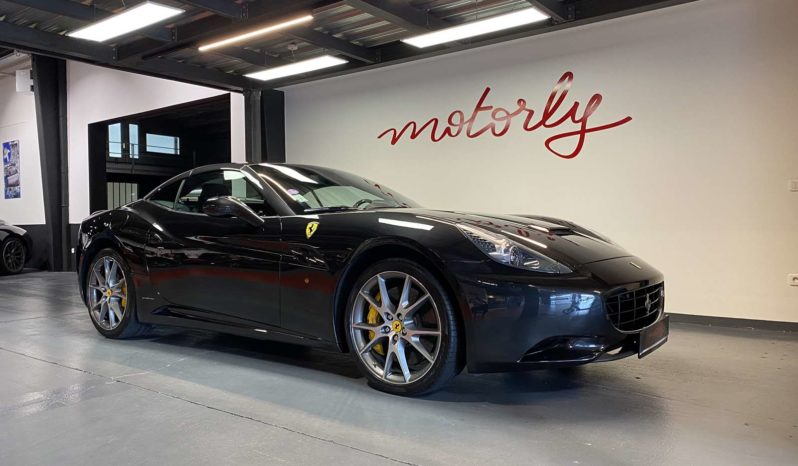 FERRARI CALIFORNIA V8 4.3 – 490 CH plein