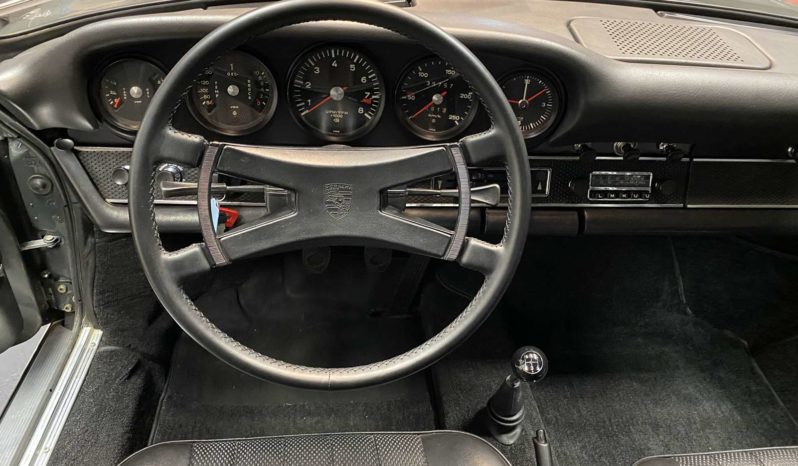 Porsche 911 S – 2.0 L 170 CH – 1969 plein
