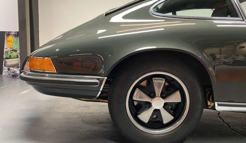 Porsche 911 S – 2.0 L 170 CH – 1969 plein