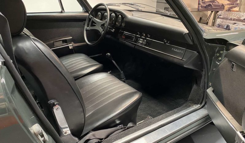 Porsche 911 S – 2.0 L 170 CH – 1969 plein