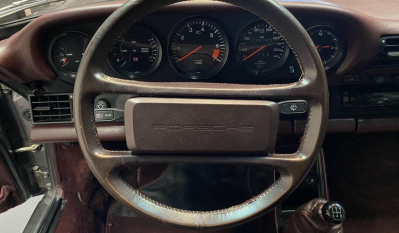 PORSCHE 911 Carrera 3.2 (Boite 915) plein