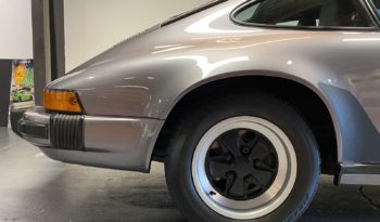 PORSCHE 911 Carrera 3.2 (Boite 915) plein