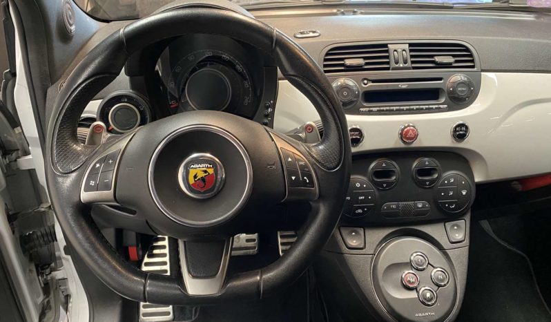 ABARTH ll CABRIOLET 1.4 TURBO T-JET – 140CH – BVR plein