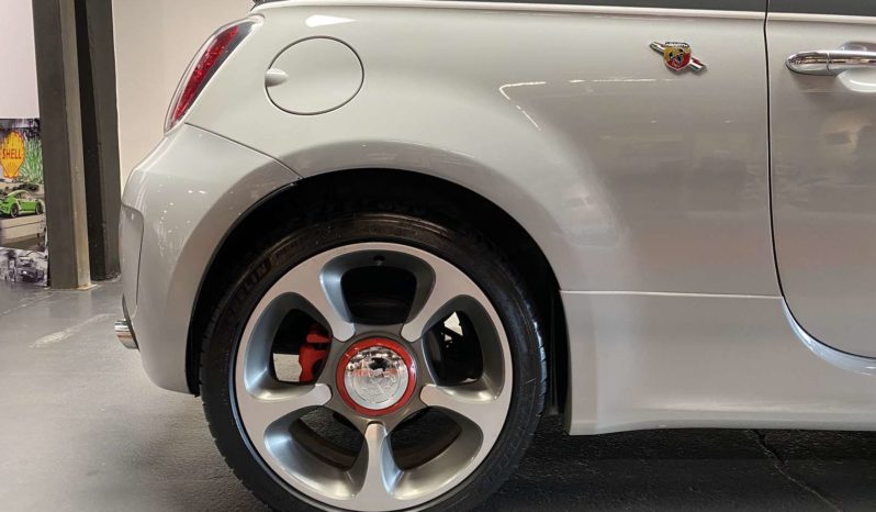 ABARTH ll CABRIOLET 1.4 TURBO T-JET – 140CH – BVR plein
