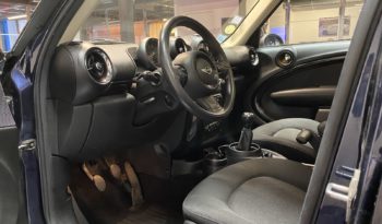 MINI COUNTRYMAN COOPER D BVM 6 – 112 CH plein