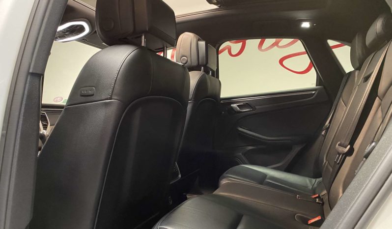 PORSCHE MACAN 2.0 – 252 CH – PDK plein