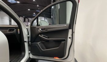 PORSCHE MACAN 2.0 – 252 CH – PDK plein