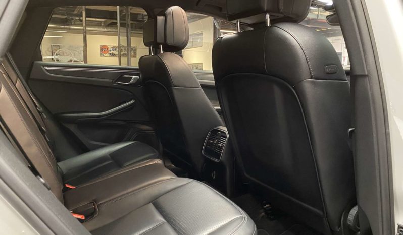 PORSCHE MACAN 2.0 – 252 CH – PDK plein