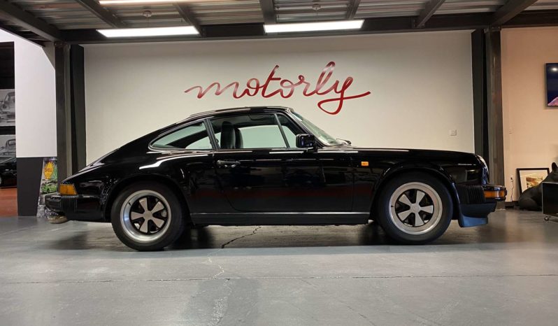 Porsche 911 Carrera 3.2 – BVM 915 – 231 CH plein