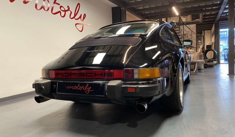 Porsche 911 Carrera 3.2 – BVM 915 – 231 CH plein