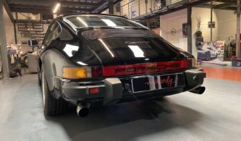 Porsche 911 Carrera 3.2 – BVM 915 – 231 CH plein
