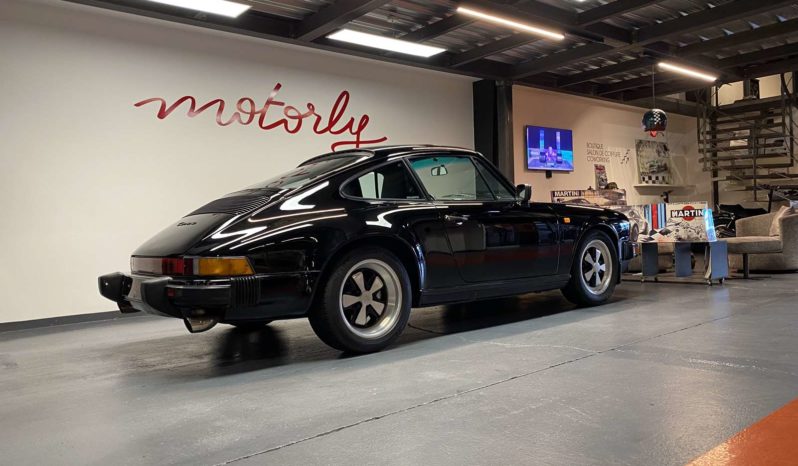 Porsche 911 Carrera 3.2 – BVM 915 – 231 CH plein