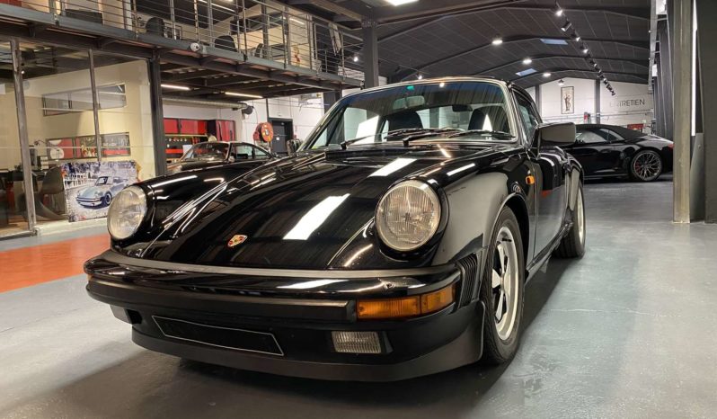 Porsche 911 Carrera 3.2 – BVM 915 – 231 CH plein