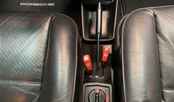Porsche 911 Carrera 3.2 – BVM 915 – 231 CH plein