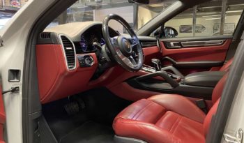 PORSCHE CAYENNE COUPE E-HYBRID – 462 CH plein