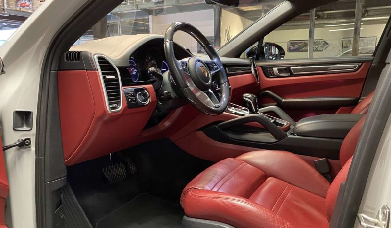 PORSCHE CAYENNE COUPE E-HYBRID – 462 CH plein