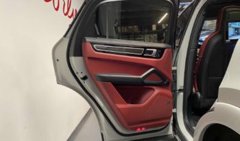 PORSCHE CAYENNE COUPE E-HYBRID – 462 CH plein