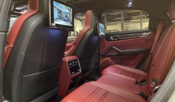PORSCHE CAYENNE COUPE E-HYBRID – 462 CH plein