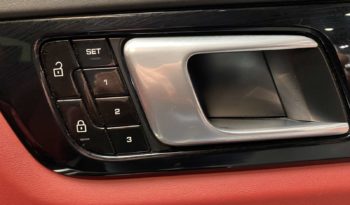 PORSCHE CAYENNE COUPE E-HYBRID – 462 CH plein