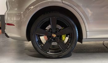 PORSCHE CAYENNE COUPE E-HYBRID – 462 CH plein