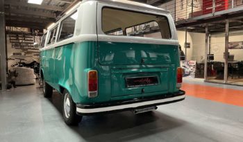 VOLKSWAGEN COMBI – T2 – 1977 plein