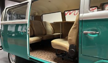 VOLKSWAGEN COMBI – T2 – 1977 plein