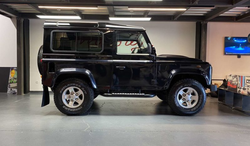 LAND ROVER – DEFENDER 90 – TD4 – E plein