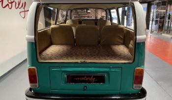 VOLKSWAGEN COMBI – T2 – 1977 plein