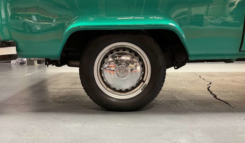 VOLKSWAGEN COMBI – T2 – 1977 plein