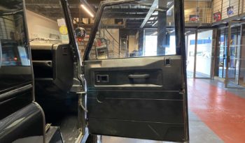 LAND ROVER – DEFENDER 90 – TD4 – E plein