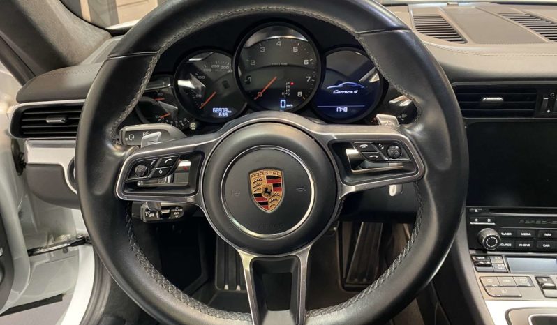 PORSCHE 911 (991.2) CARRERA 4 – 370 CH – PDK plein