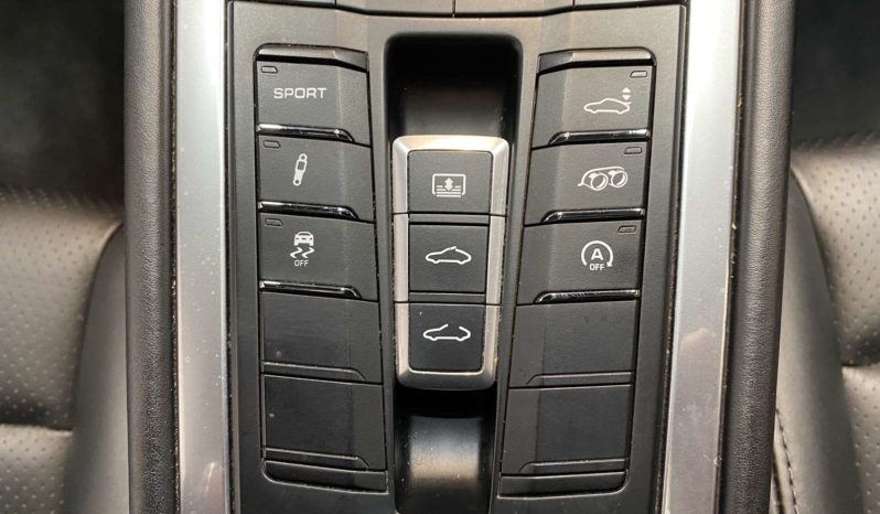PORSCHE 911 (991.2) CARRERA 4 – 370 CH – PDK plein