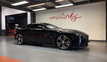 ASTON MARTIN V12 VANTAGE CARBON BLACK BVM full