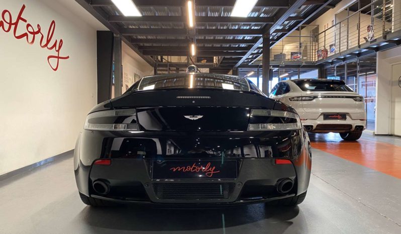 ASTON MARTIN V12 VANTAGE CARBON BLACK BVM full