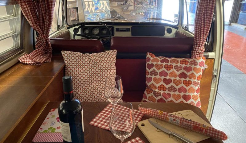 VOLKSWAGEN COMBI – T2 – 1972 plein