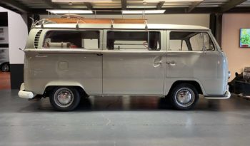 VOLKSWAGEN COMBI – T2 – 1972 plein