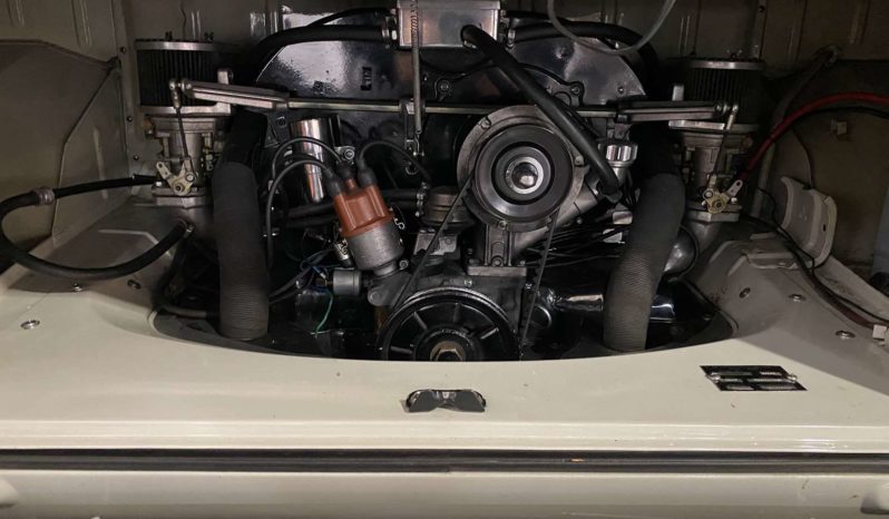 VOLKSWAGEN COMBI – T2 – 1972 plein
